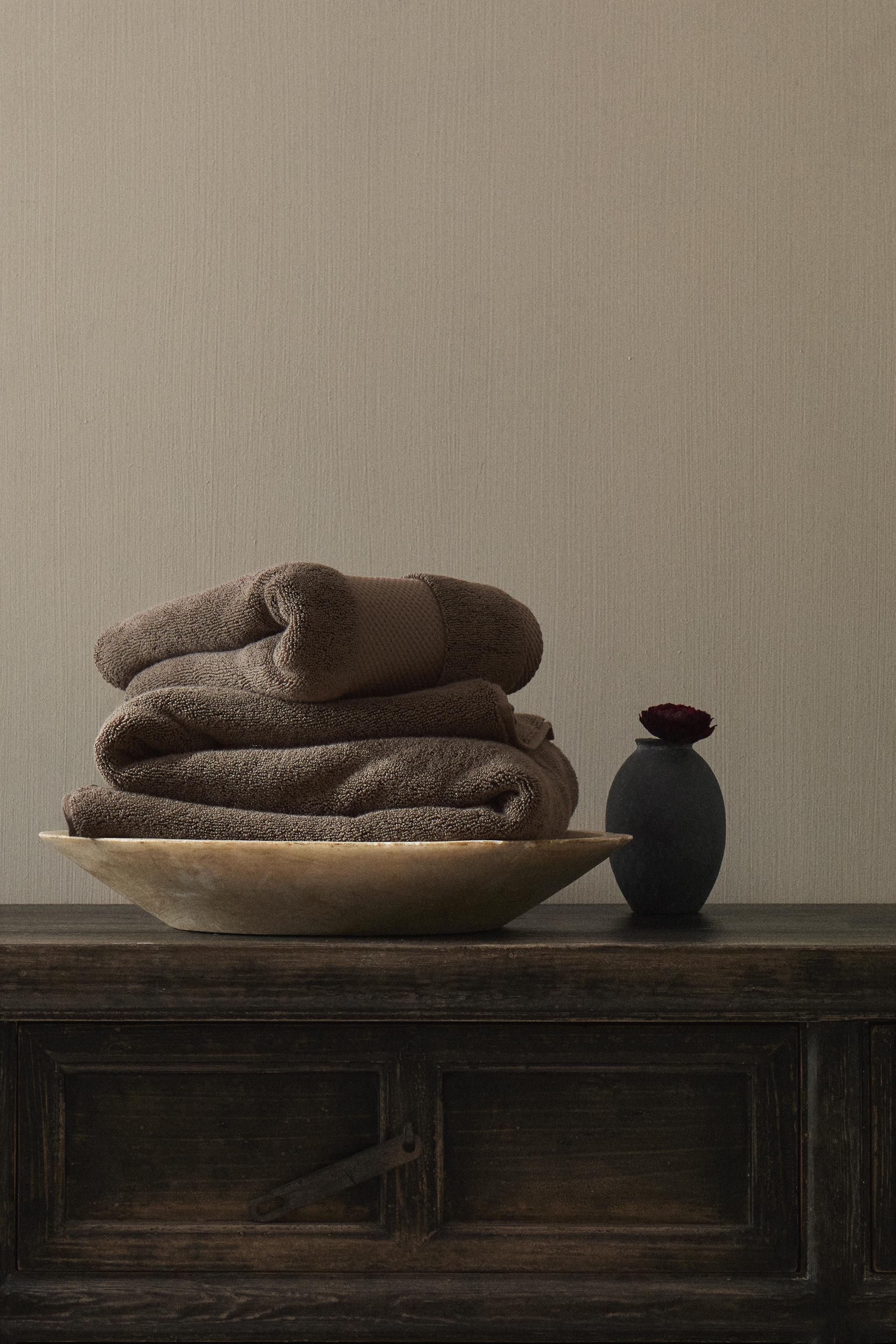 EXTRA SOFT BATH TOWEL (800 GXM²)